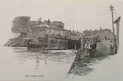Line drawing of lock, with gates in the foreground